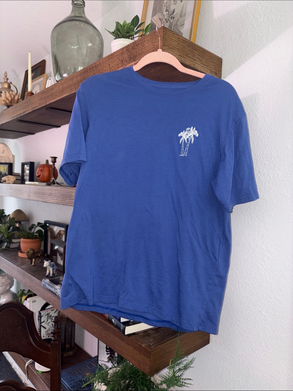 Walter Hagen Blue Short-Sleeve Crewneck Tee with White Palm Graphic